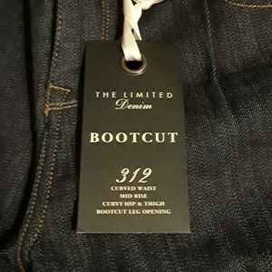 👖👖The Limited Denim Bootcut Jean 👖
